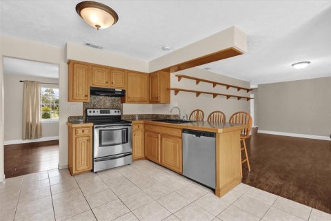 Casa en venta en Orange City, Florida, 3 dormitorios, 167.04 m2 № 1810804 - foto 5