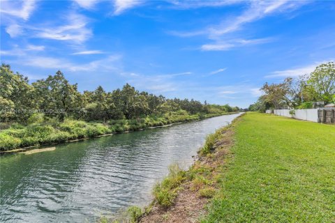 Villa ou maison à vendre à Homestead, Floride: 3 chambres, 105.91 m2 № 2056649 - photo 8