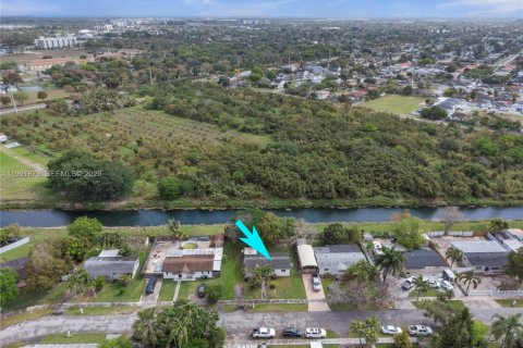 Villa ou maison à vendre à Homestead, Floride: 3 chambres, 105.91 m2 № 2056649 - photo 6