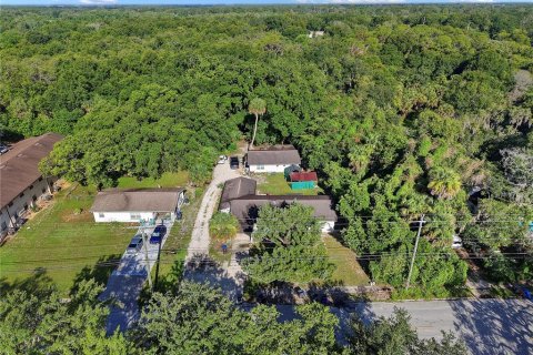 Immobilier commercial à vendre à Titusville, Floride: 7 chambres, 259.75 m2 № 2312304 - photo 25
