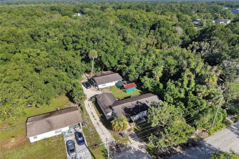 Immobilier commercial à vendre à Titusville, Floride: 7 chambres, 259.75 m2 № 2312304 - photo 2