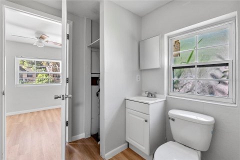 Immobilier commercial à vendre à Titusville, Floride: 7 chambres, 259.75 m2 № 2312304 - photo 23