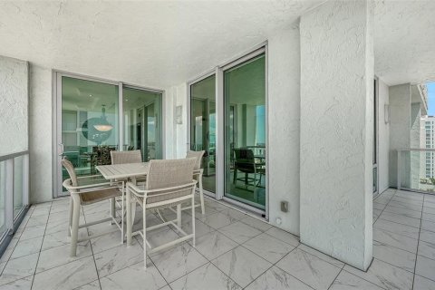 Condominio en venta en Sarasota, Florida, 2 dormitorios, 161.28 m2 № 2278081 - foto 13