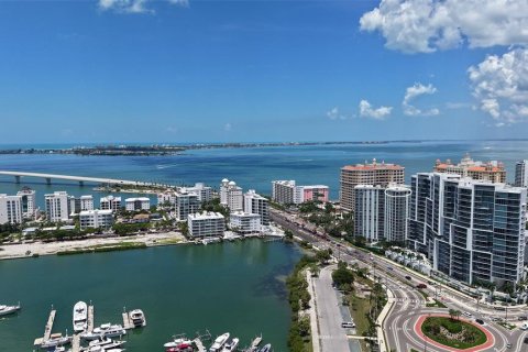 Condominio en venta en Sarasota, Florida, 2 dormitorios, 161.28 m2 № 2278081 - foto 3