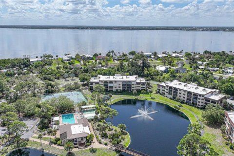 Copropriété à vendre à Punta Gorda, Floride: 3 chambres, 134.43 m2 № 2123296 - photo 3