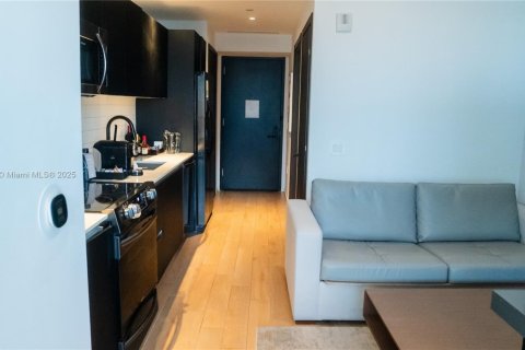 Copropriété à louer à Miami, Floride: 31.68 m2 № 2194871 - photo 13