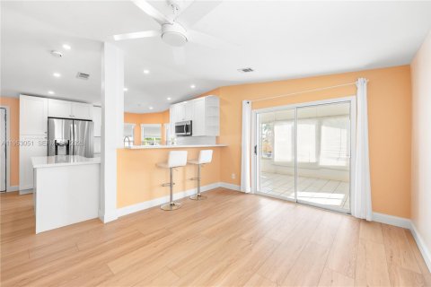 Купить виллу или дом в Дания-Бич, Флорида 2 спальни, 110.93м2, № 2021052 - фото 7