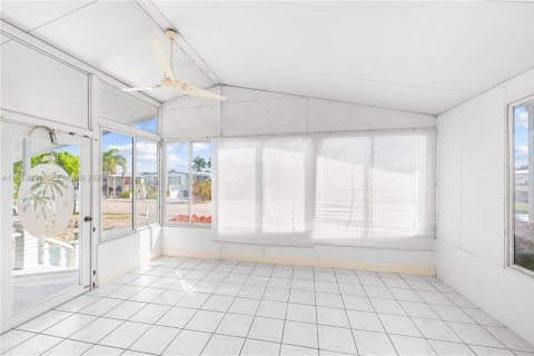 Купить виллу или дом в Дания-Бич, Флорида 2 спальни, 110.93м2, № 2021052 - фото 10