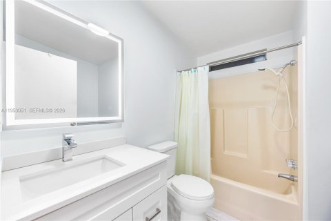 Купить виллу или дом в Дания-Бич, Флорида 2 спальни, 110.93м2, № 2021052 - фото 14