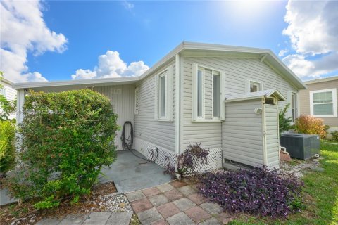 Купить виллу или дом в Дания-Бич, Флорида 2 спальни, 110.93м2, № 2021052 - фото 26