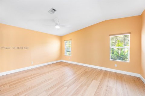 Купить виллу или дом в Дания-Бич, Флорида 2 спальни, 110.93м2, № 2021052 - фото 15