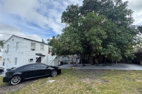 Снять в аренду коммерческую недвижимость в Холливуд, Флорида 270.44м2, № 2004301 - фото 3