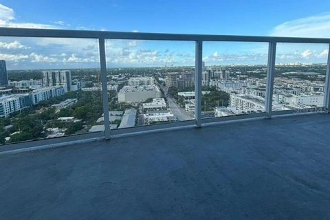 Copropriété à vendre à Fort Lauderdale, Floride: 1 chambre, 76.74 m2 № 2109970 - photo 2