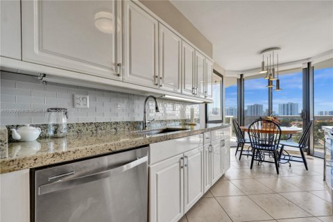 Copropriété à vendre à Aventura, Floride: 2 chambres, 135.64 m2 № 1966237 - photo 19