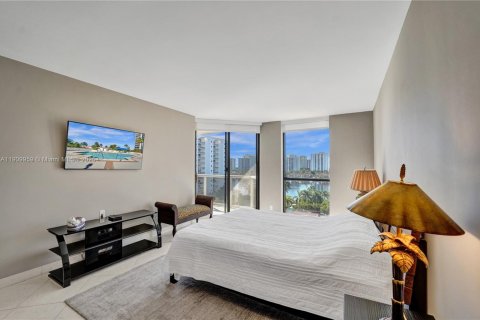 Copropriété à vendre à Aventura, Floride: 2 chambres, 135.64 m2 № 1966237 - photo 8