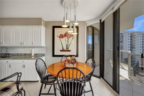 Copropriété à vendre à Aventura, Floride: 2 chambres, 135.64 m2 № 1966237 - photo 23