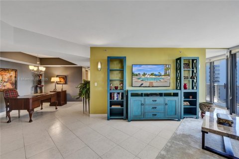 Copropriété à vendre à Aventura, Floride: 2 chambres, 135.64 m2 № 1966237 - photo 14