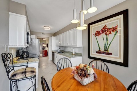 Copropriété à vendre à Aventura, Floride: 2 chambres, 135.64 m2 № 1966237 - photo 24