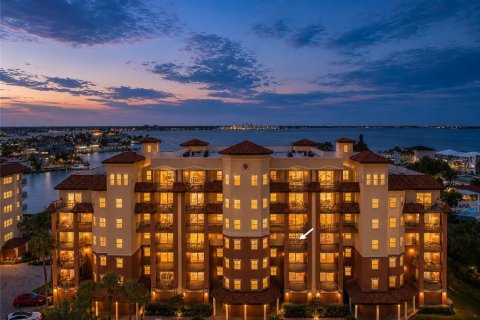 Condo à Saint Pete Beach, Floride, 3 chambres  № 2386737