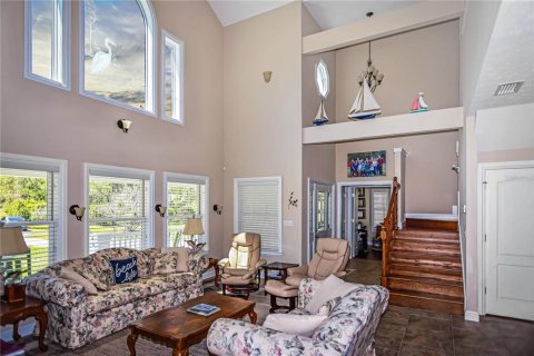 House in Eastpoint, Florida 4 bedrooms, 223.8 sq.m. № 1105761 - photo 4