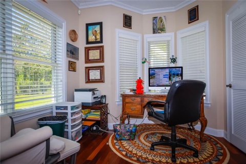 House in Eastpoint, Florida 4 bedrooms, 223.8 sq.m. № 1105761 - photo 18