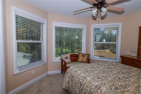 House in Eastpoint, Florida 4 bedrooms, 223.8 sq.m. № 1105761 - photo 29