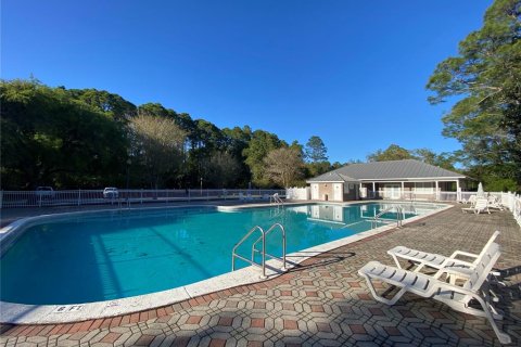 House in Eastpoint, Florida 4 bedrooms, 223.8 sq.m. № 1105761 - photo 3