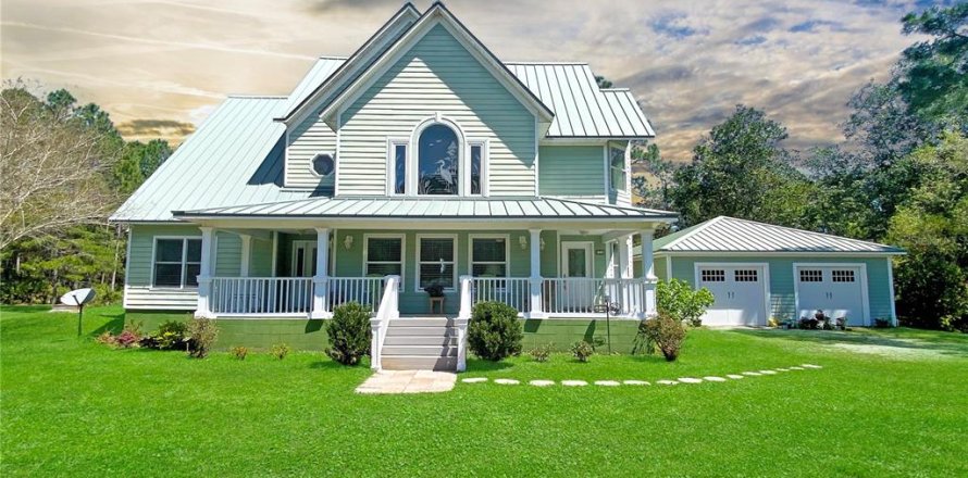 House in Eastpoint, Florida 4 bedrooms, 223.8 sq.m. № 1105761