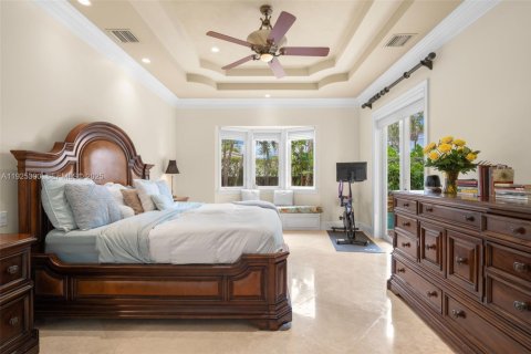 House in Pompano Beach, Florida 4 bedrooms, 256.32 sq.m. № 1984713 - photo 17