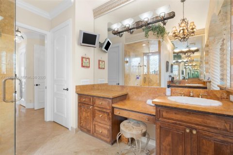 House in Pompano Beach, Florida 4 bedrooms, 256.32 sq.m. № 1984713 - photo 21