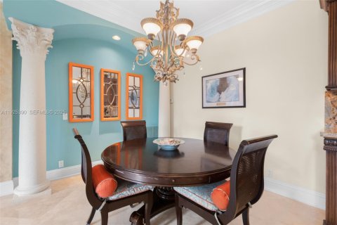 House in Pompano Beach, Florida 4 bedrooms, 256.32 sq.m. № 1984713 - photo 10