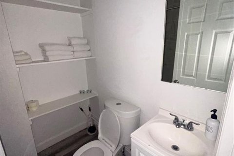 House in Lakeland, Florida 3 bedrooms, 90.39 sq.m. № 1829143 - photo 13