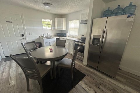 House in Lakeland, Florida 3 bedrooms, 90.39 sq.m. № 1829143 - photo 17