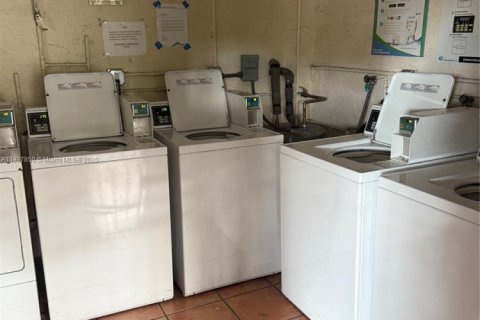 Снять в аренду кондоминиум в Майами, Флорида 1 спальня, 75.9м2, № 1949812 - фото 15