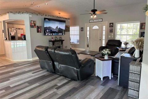 House in Beverly Hills, Florida 3 bedrooms, 154.22 sq.m. № 2102083 - photo 11