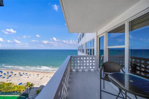 Condo in Fort Lauderdale, Florida, 2 bedrooms  № 2040147