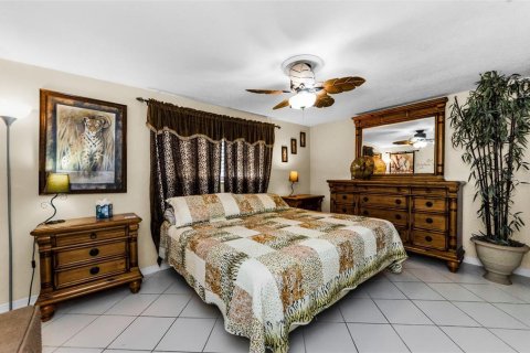 Villa ou maison à vendre à New Port Richey, Floride: 2 chambres, 96.62 m2 № 1884579 - photo 23