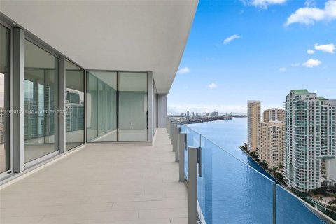 Condo in Miami, Florida, 4 bedrooms  № 1450412 - photo 14