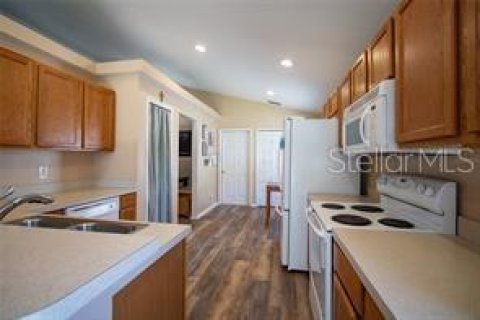 House in Kissimmee, Florida 4 bedrooms, 157.38 sq.m. № 1759335 - photo 9