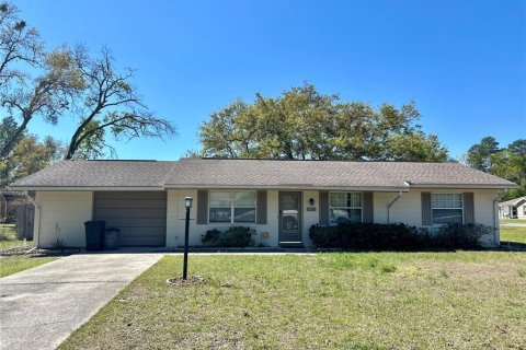House in Ocala, Florida 2 bedrooms, 109.81 sq.m. № 2105428