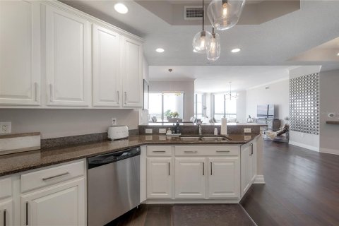 Copropriété à louer à Tampa, Floride: 3 chambres, 200.76 m2 № 2097360 - photo 7