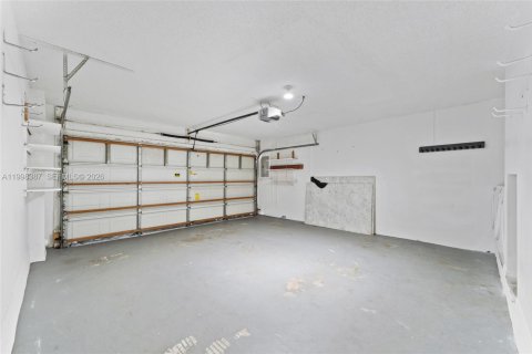 Villa ou maison à louer à Hollywood, Floride: 3 chambres, 178.28 m2 № 2063594 - photo 22