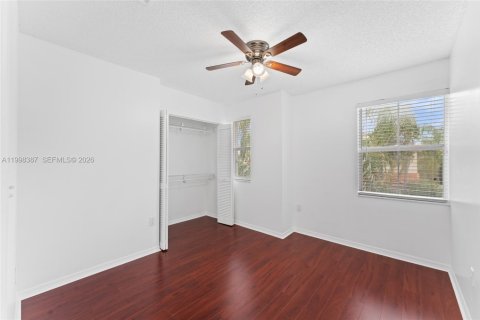 Villa ou maison à louer à Hollywood, Floride: 3 chambres, 178.28 m2 № 2063594 - photo 18