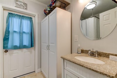 House in Indian Rocks Beach, Florida 2 bedrooms, 107.21 sq.m. № 2195436 - photo 23