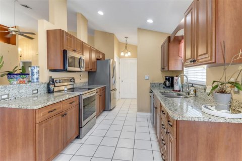 House in North Fort Myers, Florida 3 bedrooms, 131.18 sq.m. № 1734376 - photo 4