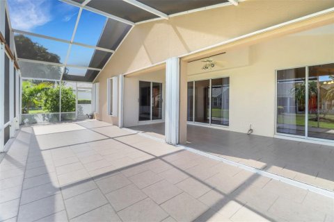 House in North Fort Myers, Florida 3 bedrooms, 131.18 sq.m. № 1734376 - photo 22