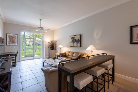 Condo in Land O' Lakes, Florida, 2 bedrooms  № 2400390 - photo 9