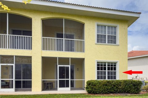 Condo in Land O' Lakes, Florida, 2 bedrooms  № 2400390