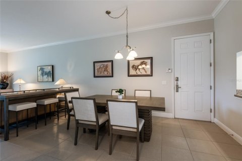 Condo in Land O' Lakes, Florida, 2 bedrooms  № 2400390 - photo 8