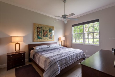 Condo in Land O' Lakes, Florida, 2 bedrooms  № 2400390 - photo 17